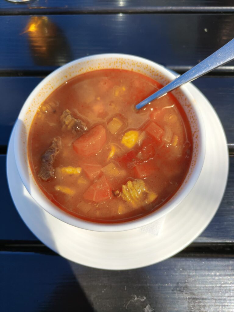 Gulas De Bran 768x1024