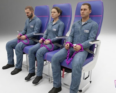 A,B,C la stânga, D, E, F la dreapta, sper că wizzair știe cum se joacă brașoveanca Wizz20seats