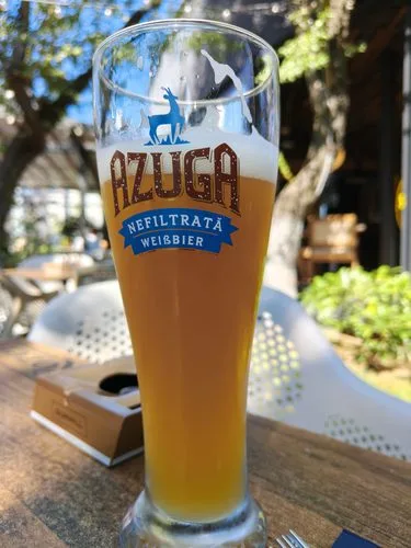 azuga nefiltrata