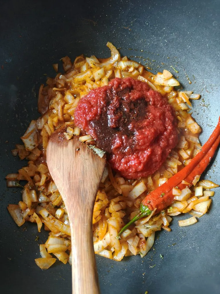 Pui fraged cu bulgur de ți se topește-n... gură boia ardei
