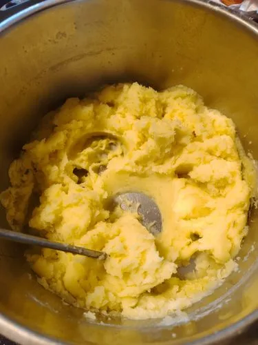 Găluști cu prune naturale, nu gomboți artificiali piure galusti
